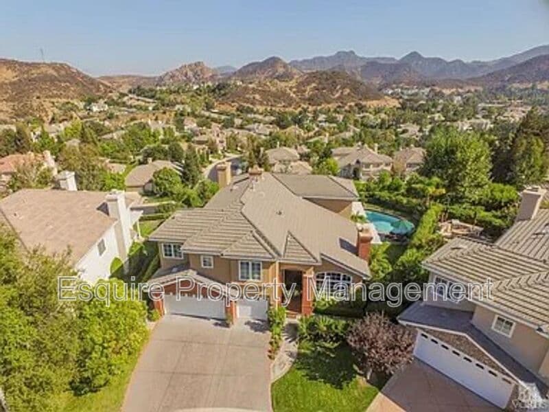 LAKE SHERWOOD House: 1674 BUSHGROVE CT