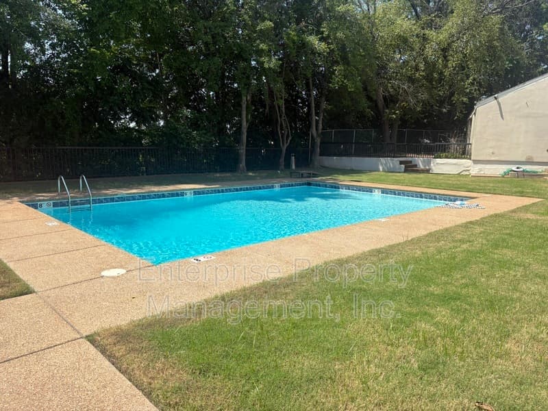 Cordova Condo: 8176 Harley Square