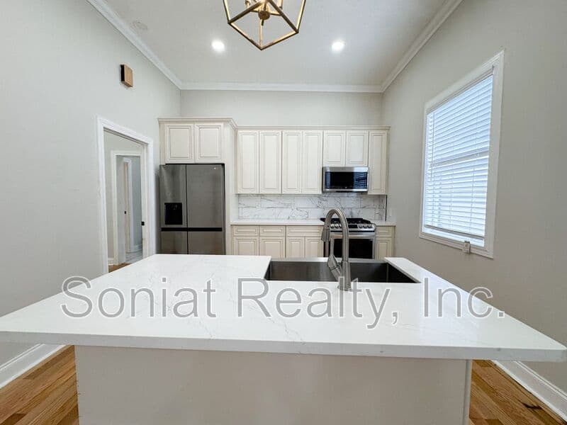 New Orleans House: 3307 Baudin St.