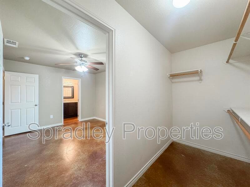 Belton Condo: 1576 Brady Way