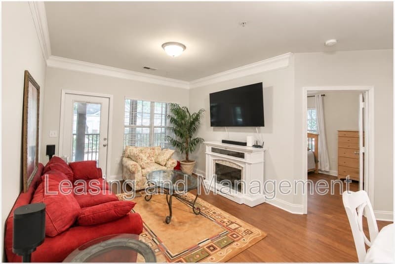 Mount Pleasant Condo: 1807 Basildon Road