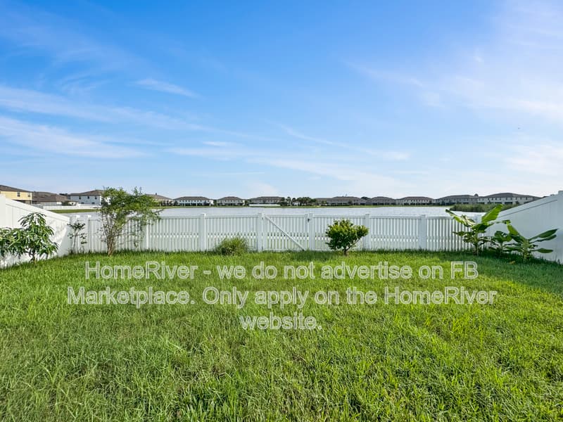 Ruskin House: 416 Royal Empress Dr