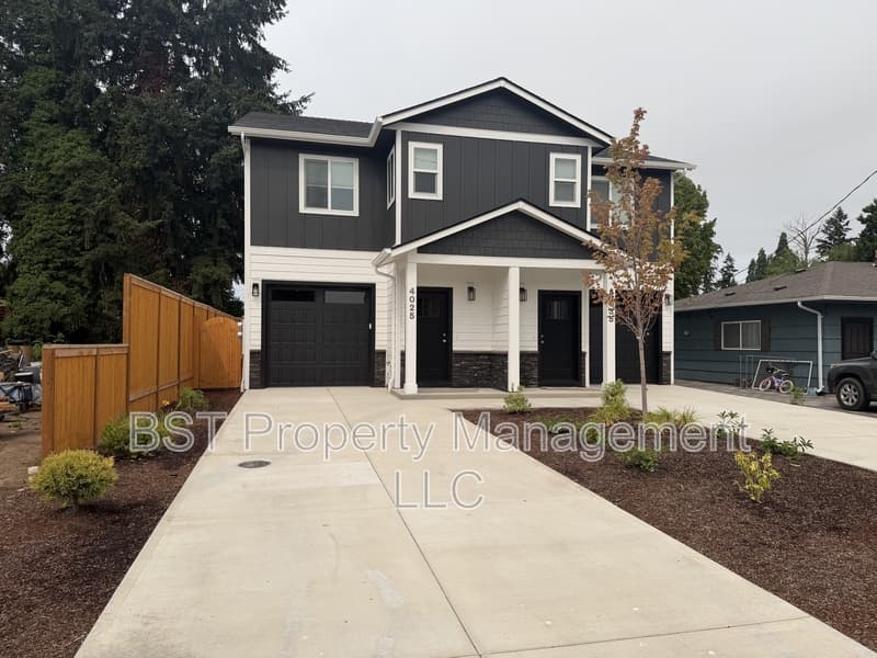 Keizer Townhome: 4035 Filbert St NE, Keizer, OR 97303
