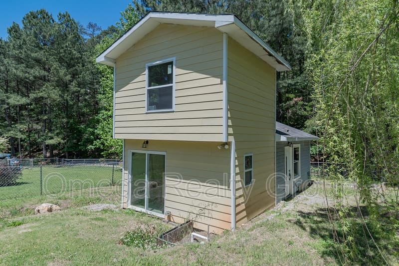 Pinson House: 6450 Kimberly Loop