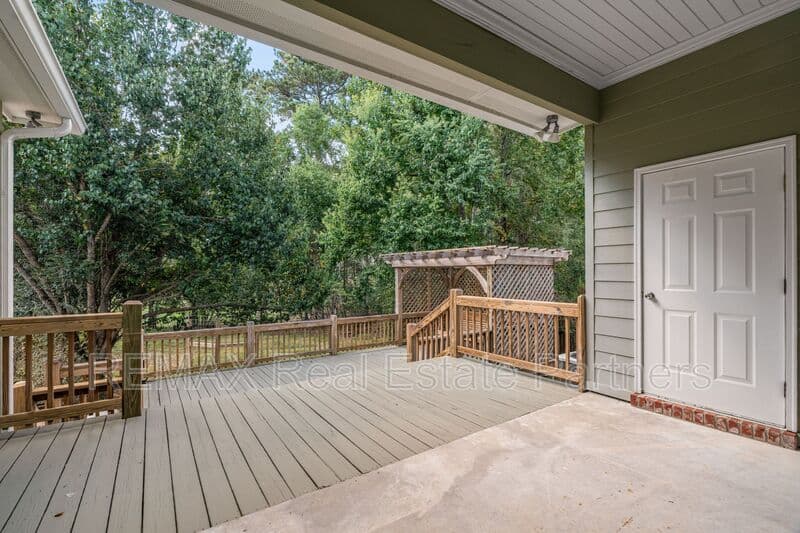 Hattiesburg House: 39 Robins Nest