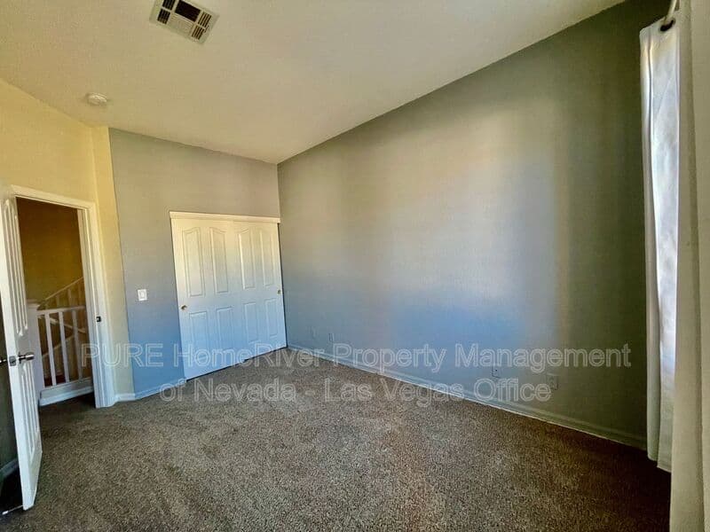 Las Vegas House: 4748 Hamburg St.