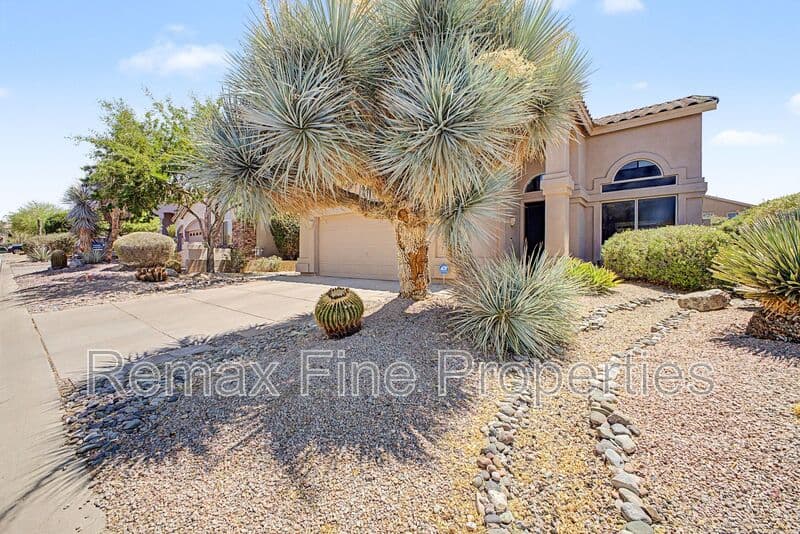 Mesa House: 3563 N Tuscany