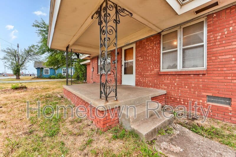 Oklahoma City House: 7201 S Walker Ave