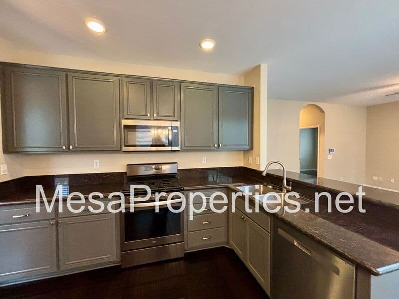 San Bernardino House: 3284 Greystone Rd