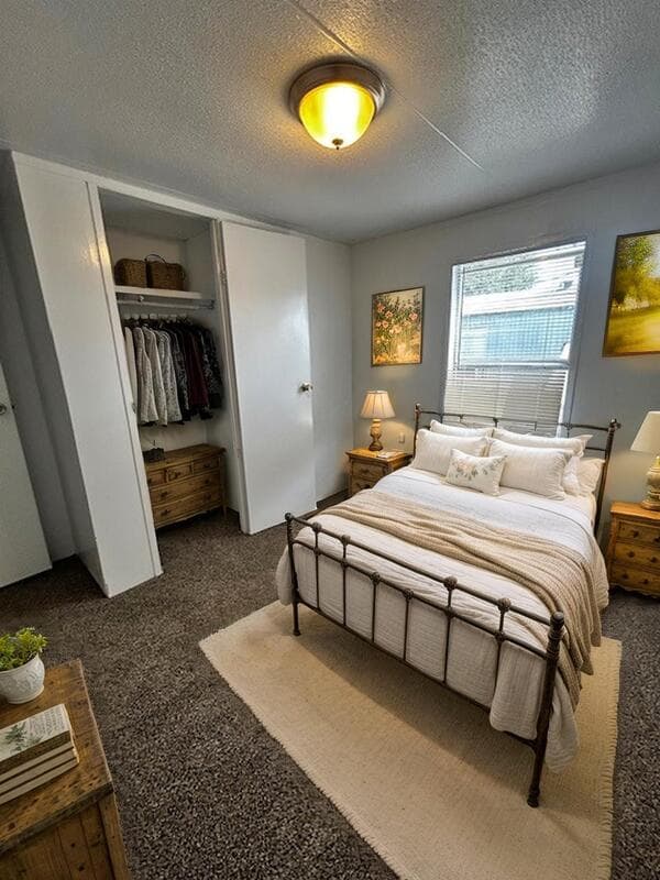 Alvin Condo: 775 Steele Rd, #03