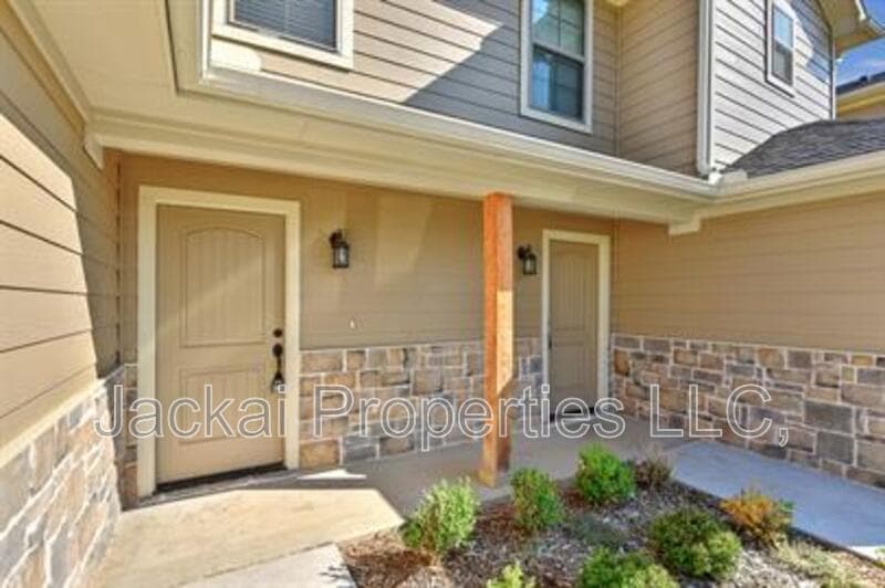 Sherman Condo: 245 West Forest Ave.