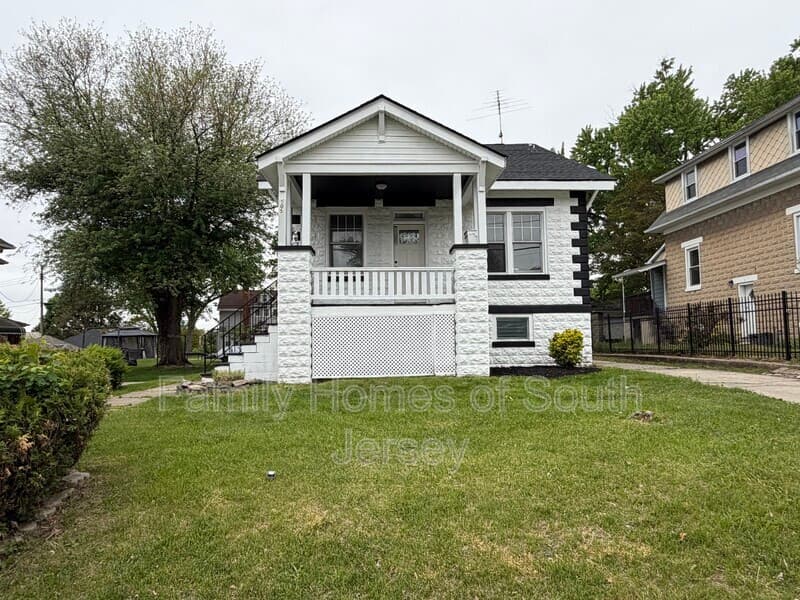 Baltimore House: 3505 Frankford Ave