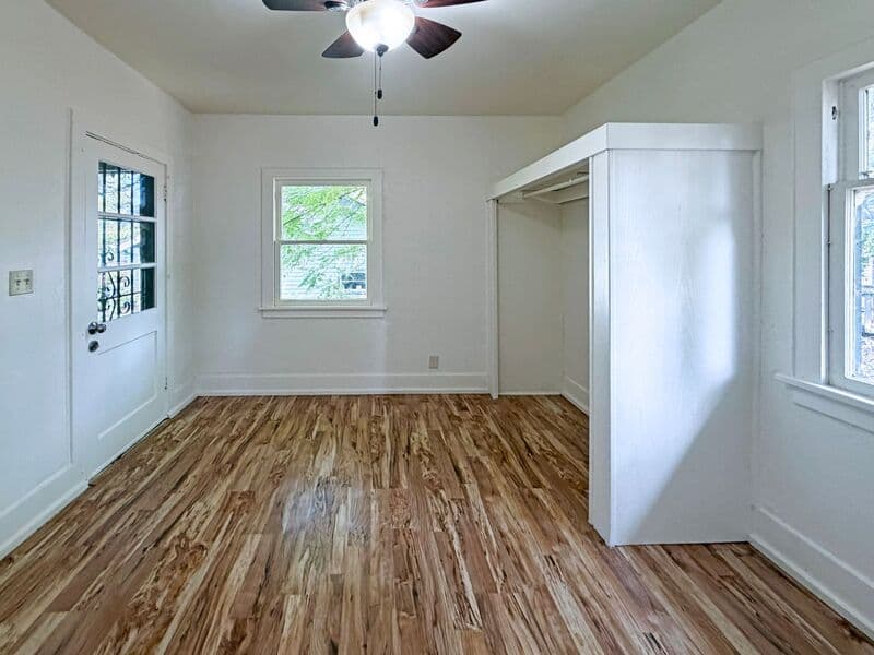 Eugene House: 943 Washington Street