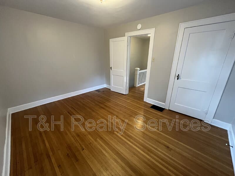 Indianapolis Condo: 5542 North College Avenue