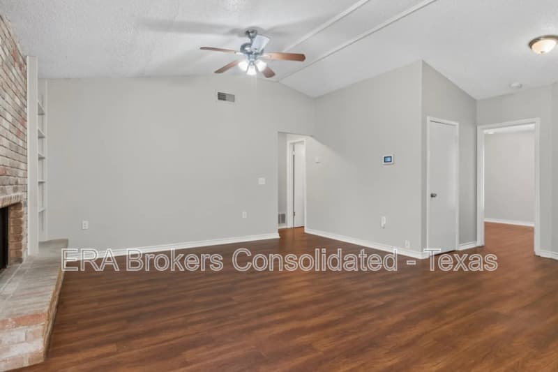Converse House: 10341 Flatland Trail