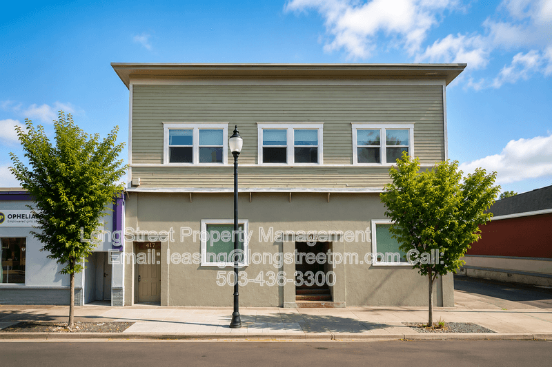 Albany House: 417 SE Lyon St