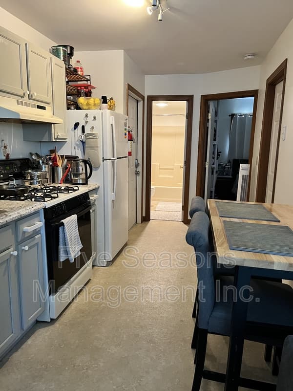 Burlington Condo: 358-360 North Winooski Avenue - 1