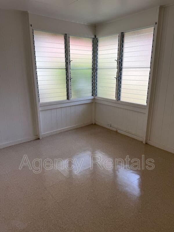 Honolulu Condo: 1141 Rycroft St.