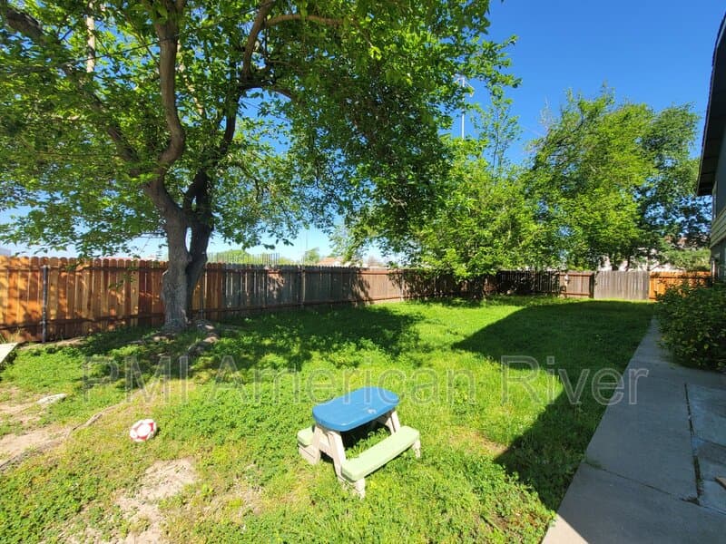 Sacramento Condo: 3729 Balsam Street