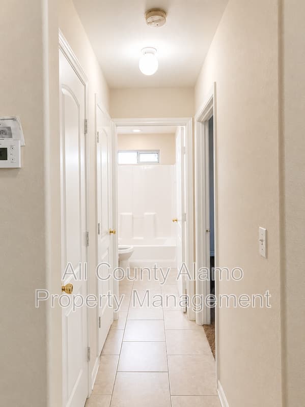 Converse Condo: 8129 Morning Grove