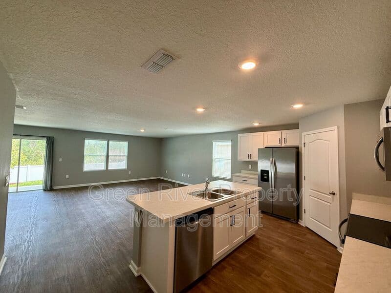 Green Cove Springs House: 3174 Rustic Deer Way
