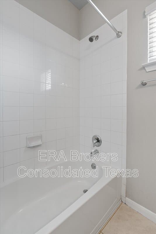 Pflugerville House: 3317 Burch Brook Cove