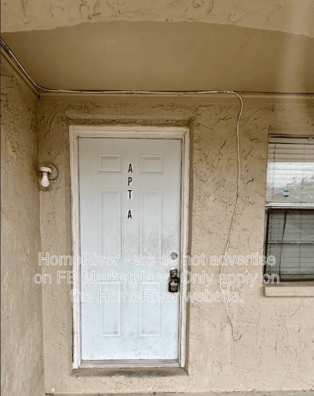 Tampa Condo: 1207 E 108th Ave