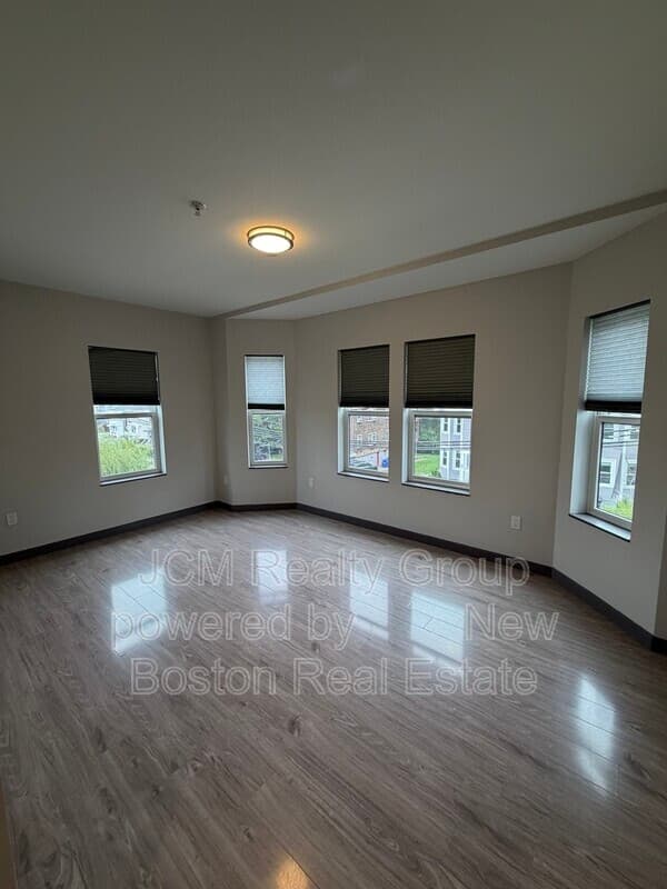 Quincy Condo: 145 Newbury Avenue