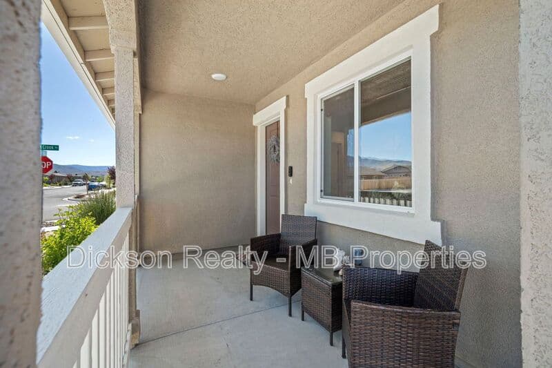 Reno House: 635 Fallon Station Road