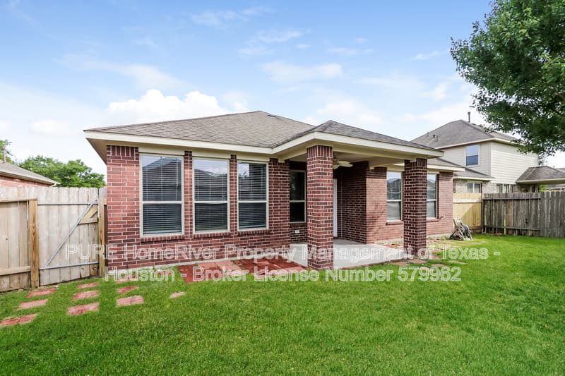 Dickinson House: 3212 Granite Gate Ln