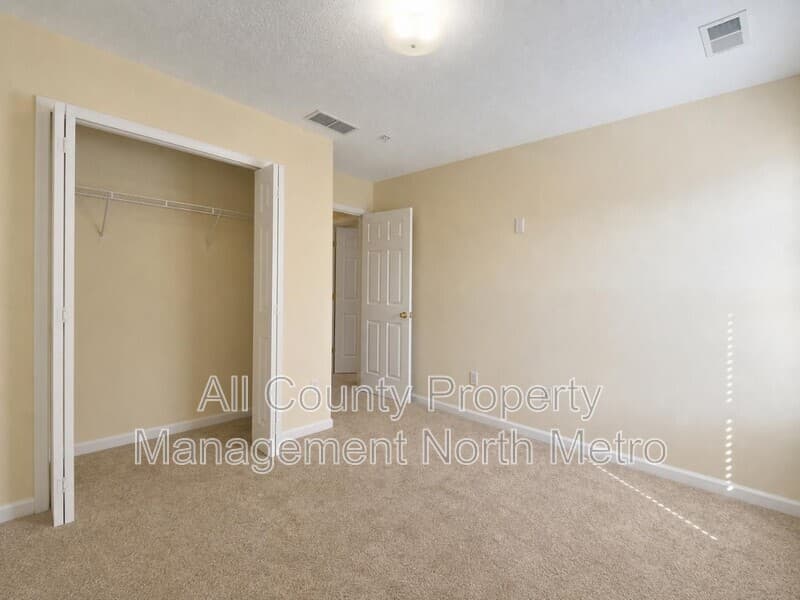 Cumming Townhome: 135 Primrose Drive