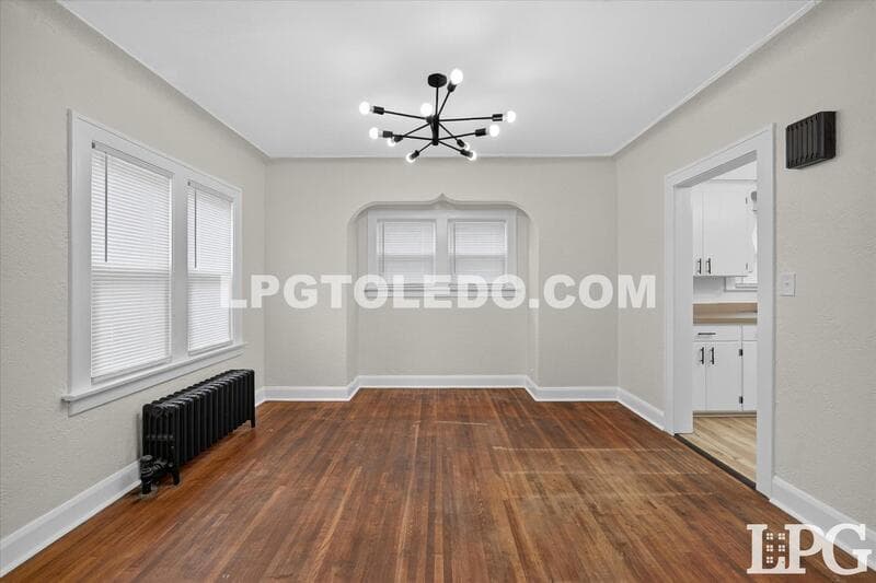 Toledo House: 1467 Craigwood Rd.