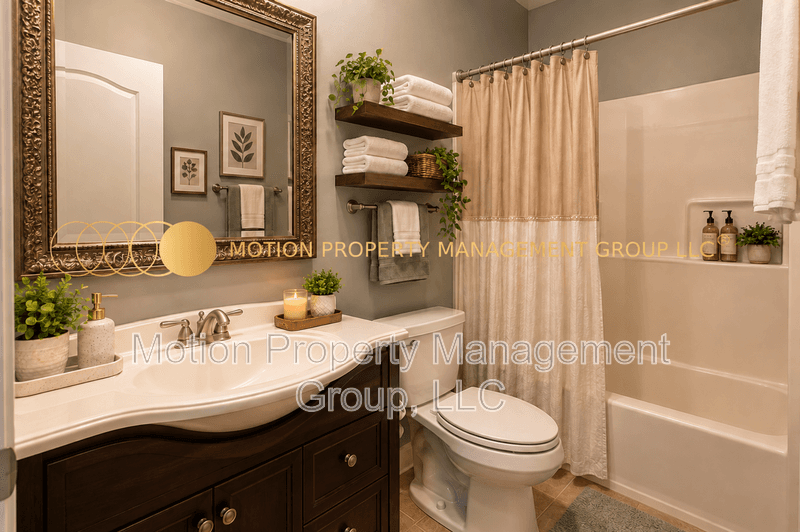 Monticello House: 682 East Mourning Dove Court
