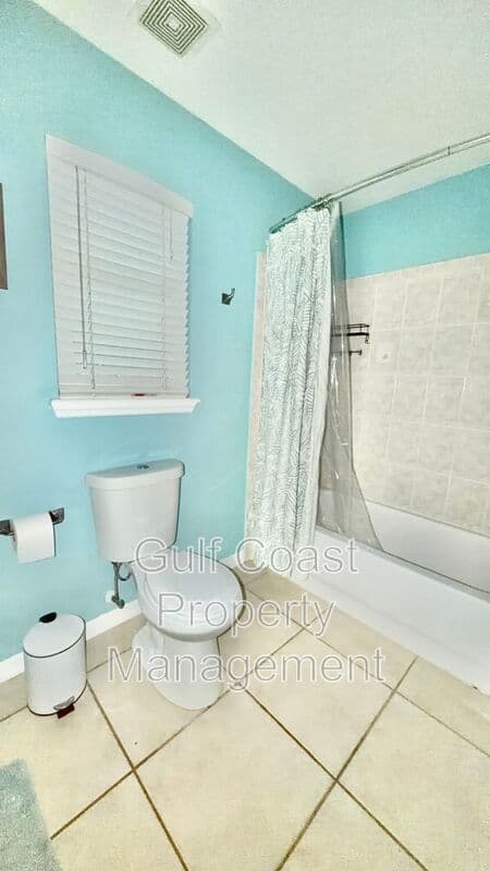 Bonita Springs House: 11652 PAWLEY AVE