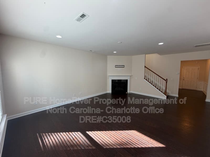 Mooresville House: 150 Farmers Folly Drive