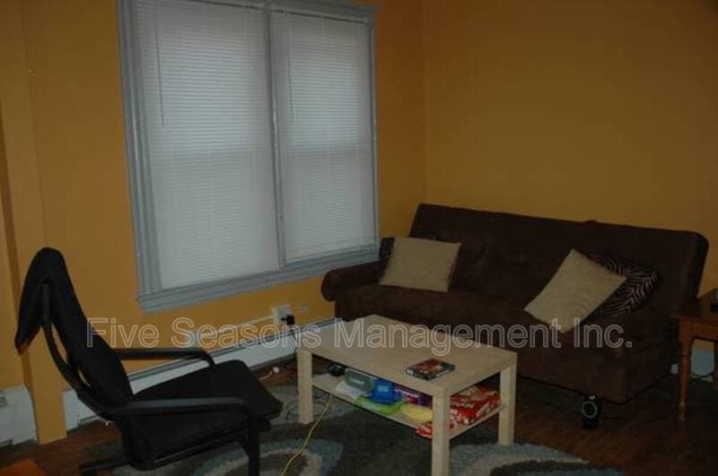Burlington Condo: 8 Greene St - 3