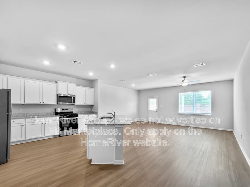 Iowa Colony House: 2510 Green Jasper Dr