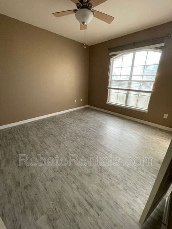 Jacksonville Condo: 8290 Gate Parkway W