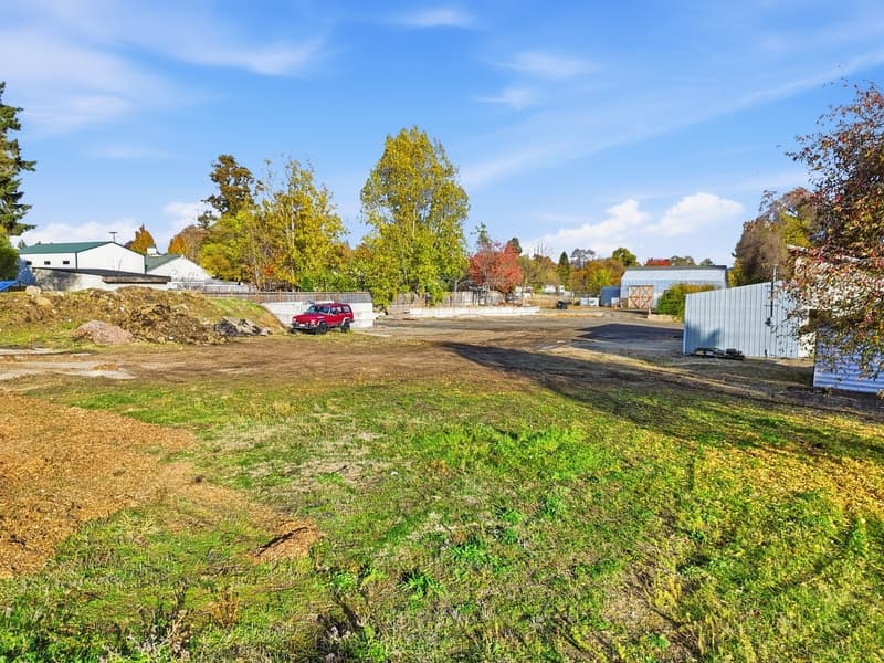 Spokane Valley House: 12707 East Main Avenue - 1
