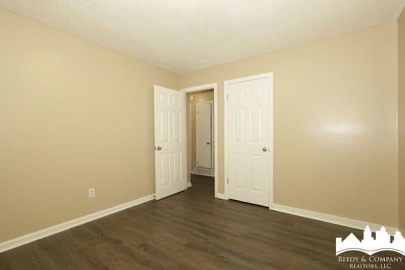 Memphis House: 3581 Kensett Dr