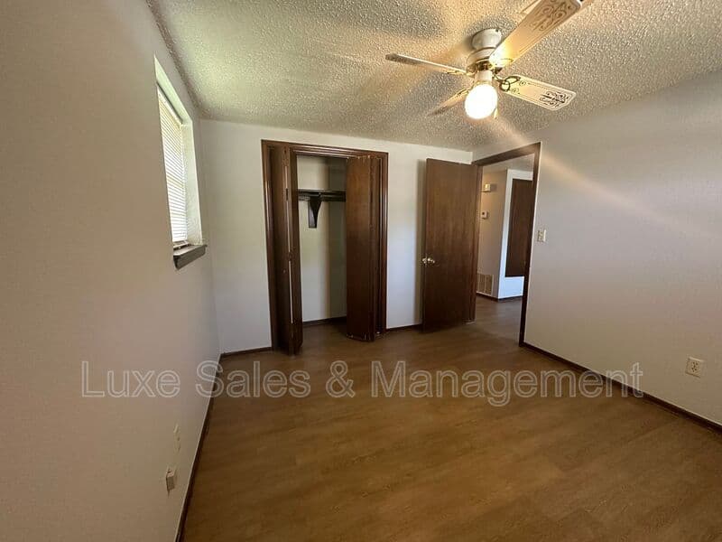 Choctaw House: 3025 Clarke St