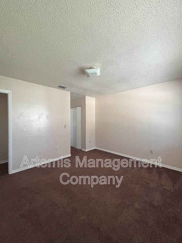 Orange Park Condo: 460 Crabapple Court - B