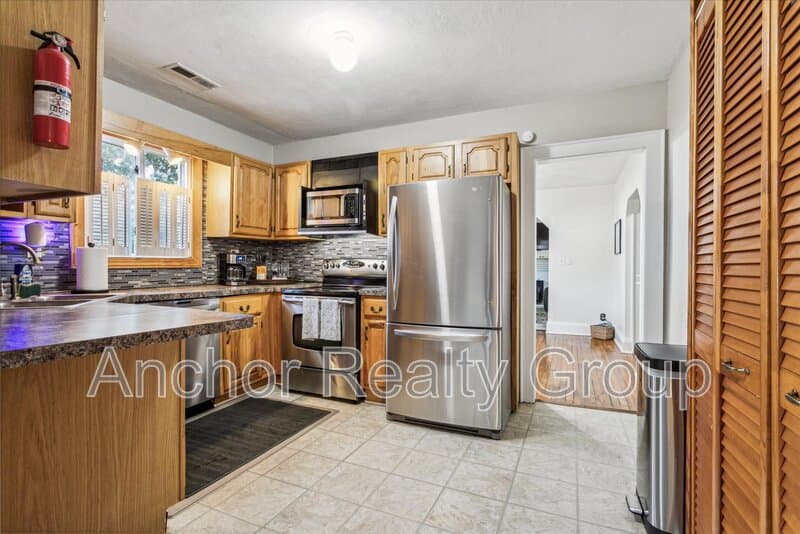 Norfolk House: 1839 Edgewood Avenue