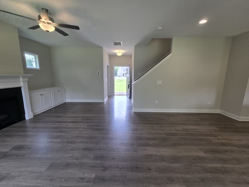 Smithfield House: 463 Jackson Pond Drive