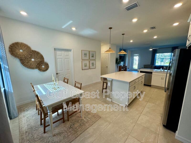sarasota House: 1908 Swivel Lane