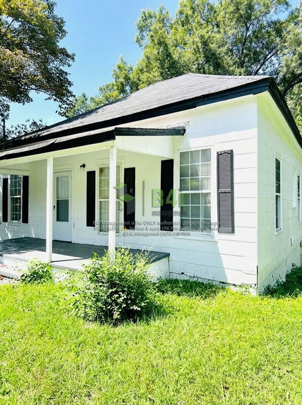 LaGrange House: 114 McGee Street