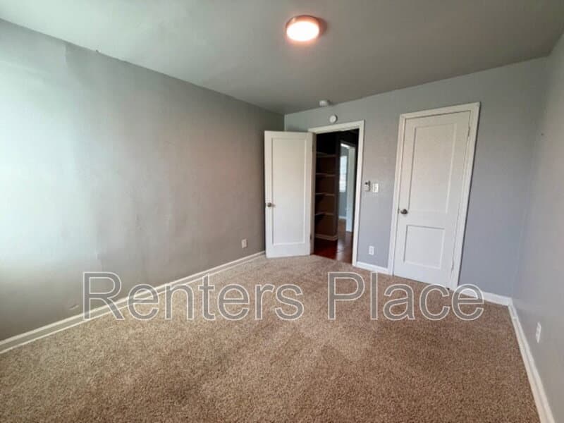 Tulsa Condo: 2915 East Easton Street