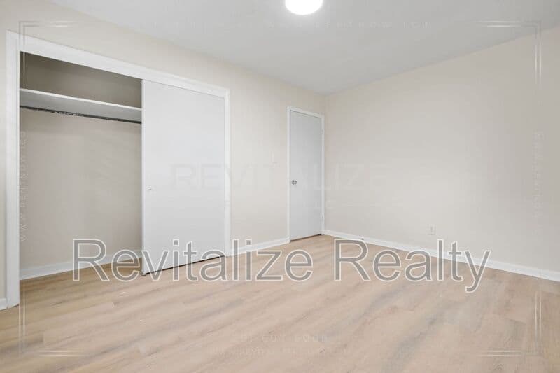Gulfport House: 2531 W David Drive