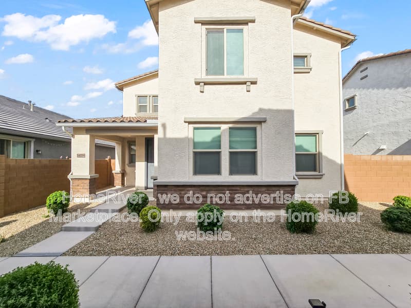 Surprise House: 14119 W Bronco Trl