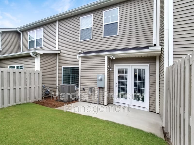 Simpsonville Townhome: 832 Stonebriar Street